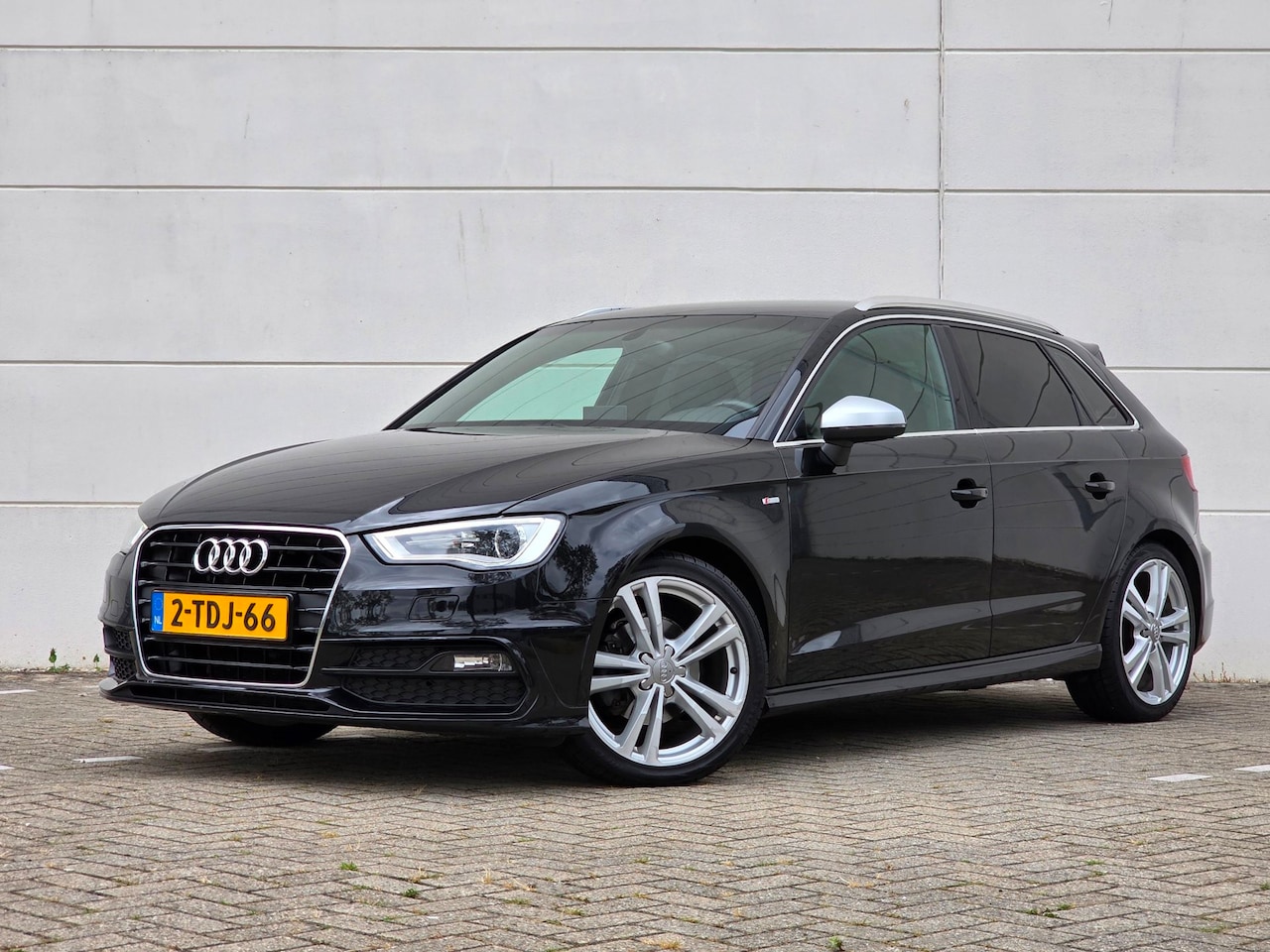 Audi A3 Sportback - 1.2 TFSi AUT. 3x S-Line |NL-AUTO|Carplay|Xenon|ClimateControl|CruiseControl|18''| - AutoWereld.nl