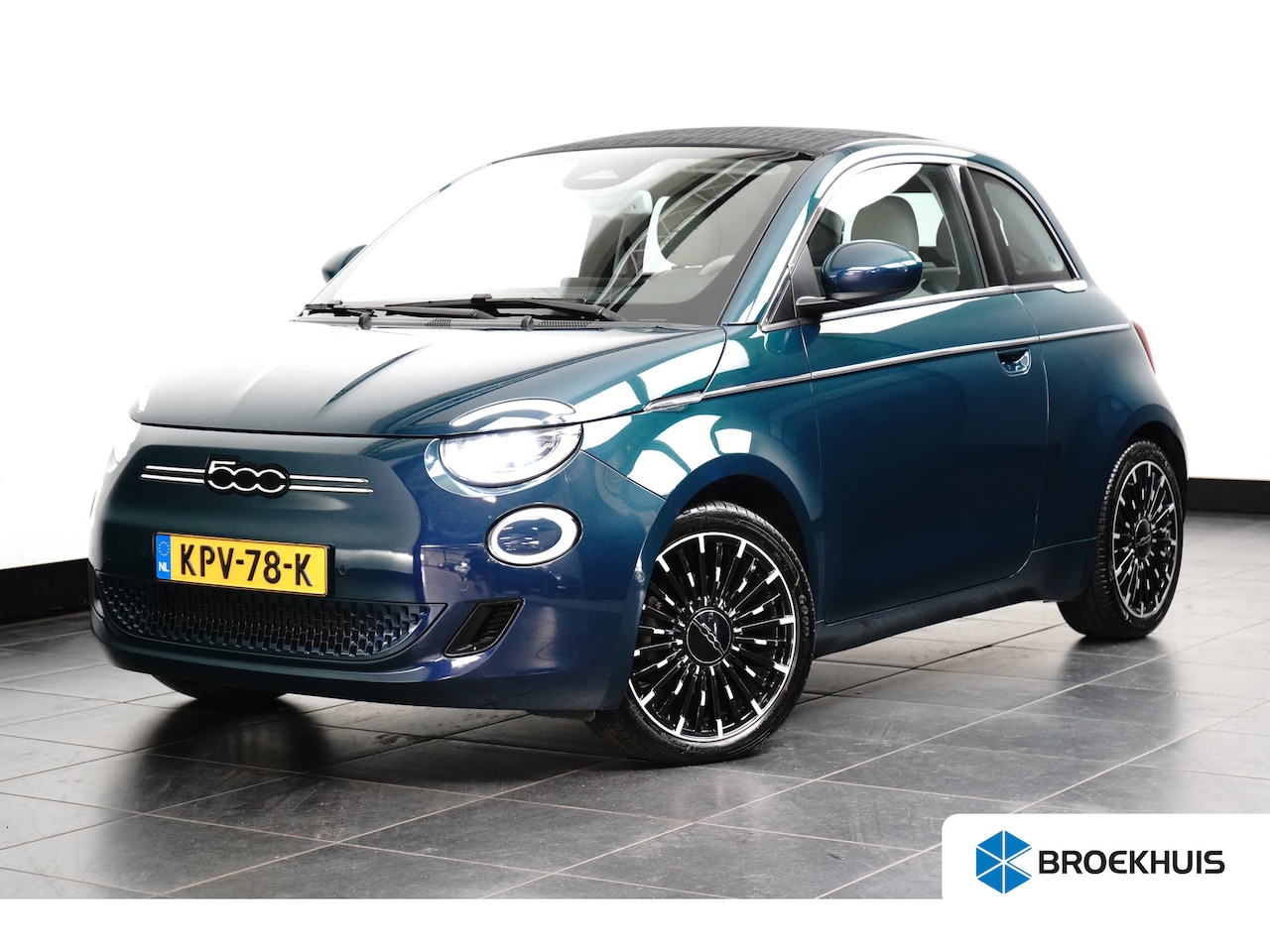 Fiat 500 C - 42 kWh La Prima By Bocelli | Achteruitrijcamera | Cruise control | Apple Carplay | - AutoWereld.nl