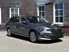 Skoda Superb Combi - 1.4 TSI PHEV Style/Trekhaak/Navi/Electr Stoelen Wij zijn op afspraak geopend Graag bellen
