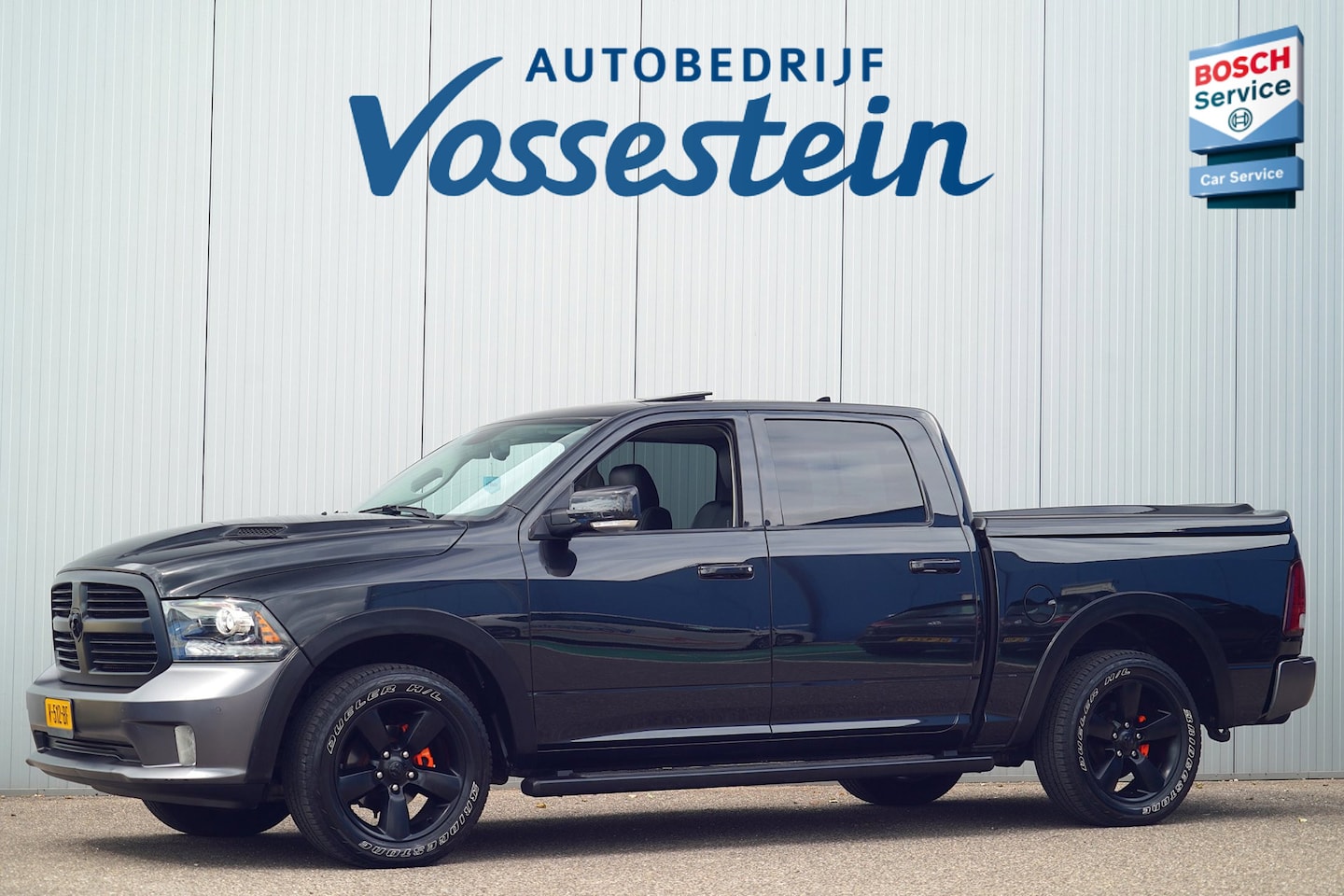 Dodge Ram 1500 - 5.7 V8 Crew Cab 5'7 / LPG-G3 / Camera / Luchtvering / Trekhaak / Schuifdak / Leder - AutoWereld.nl