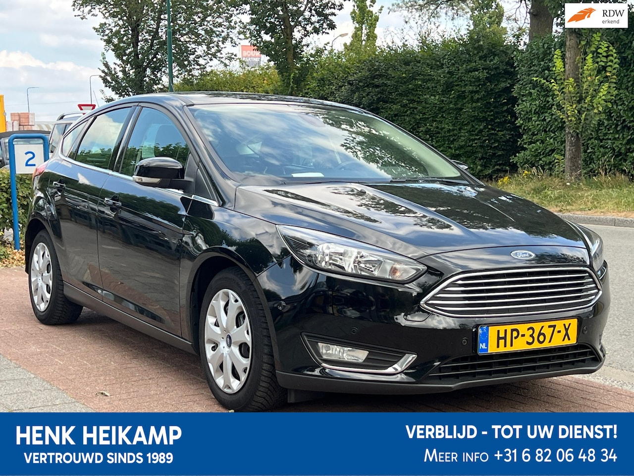 Ford Focus - 1.5 Titanium *PDC|Navi - AutoWereld.nl