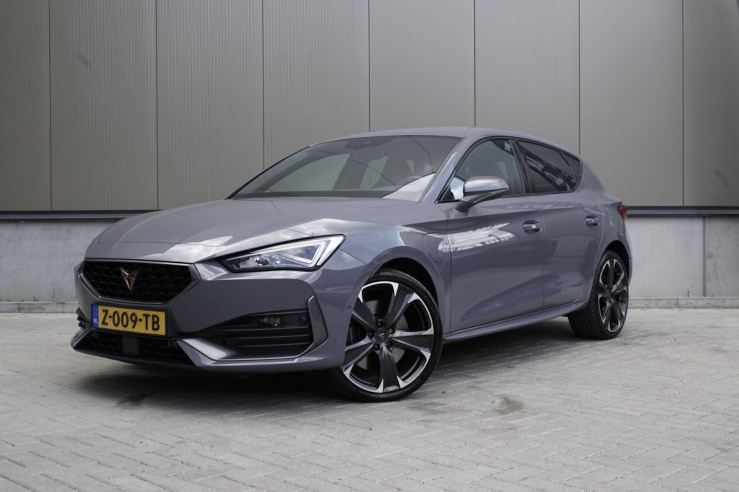 CUPRA Leon - 1.4 e-Hyb Copper Ed | Stuur verwaming | Adap. cruise | Apple CarPlay | Stoelverwarming | - AutoWereld.nl