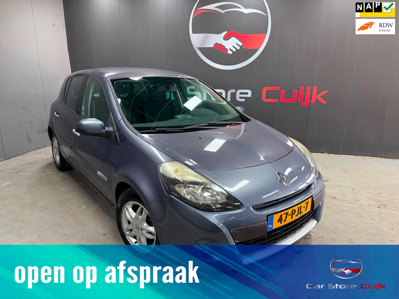 Renault Clio - 1.2 TCe Collection | Trekhaak | Airco | Cruise | NAP | APK - AutoWereld.nl