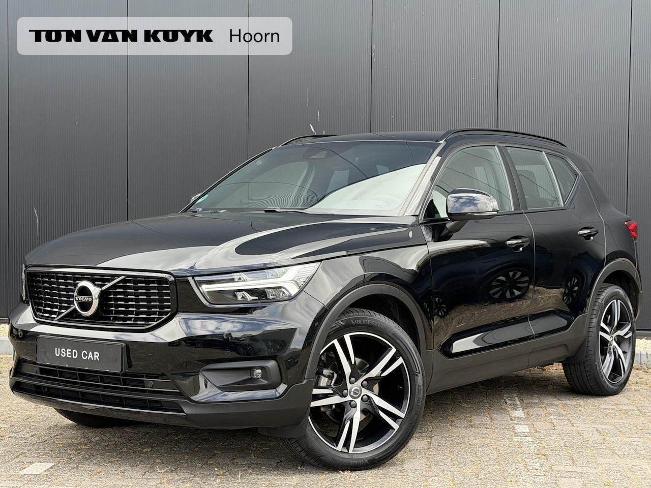 Volvo XC40 - 1.5 T3 R-Design Adaptieve Cruise Control / Parkeer camera achter / Trekhaak / DAB - AutoWereld.nl