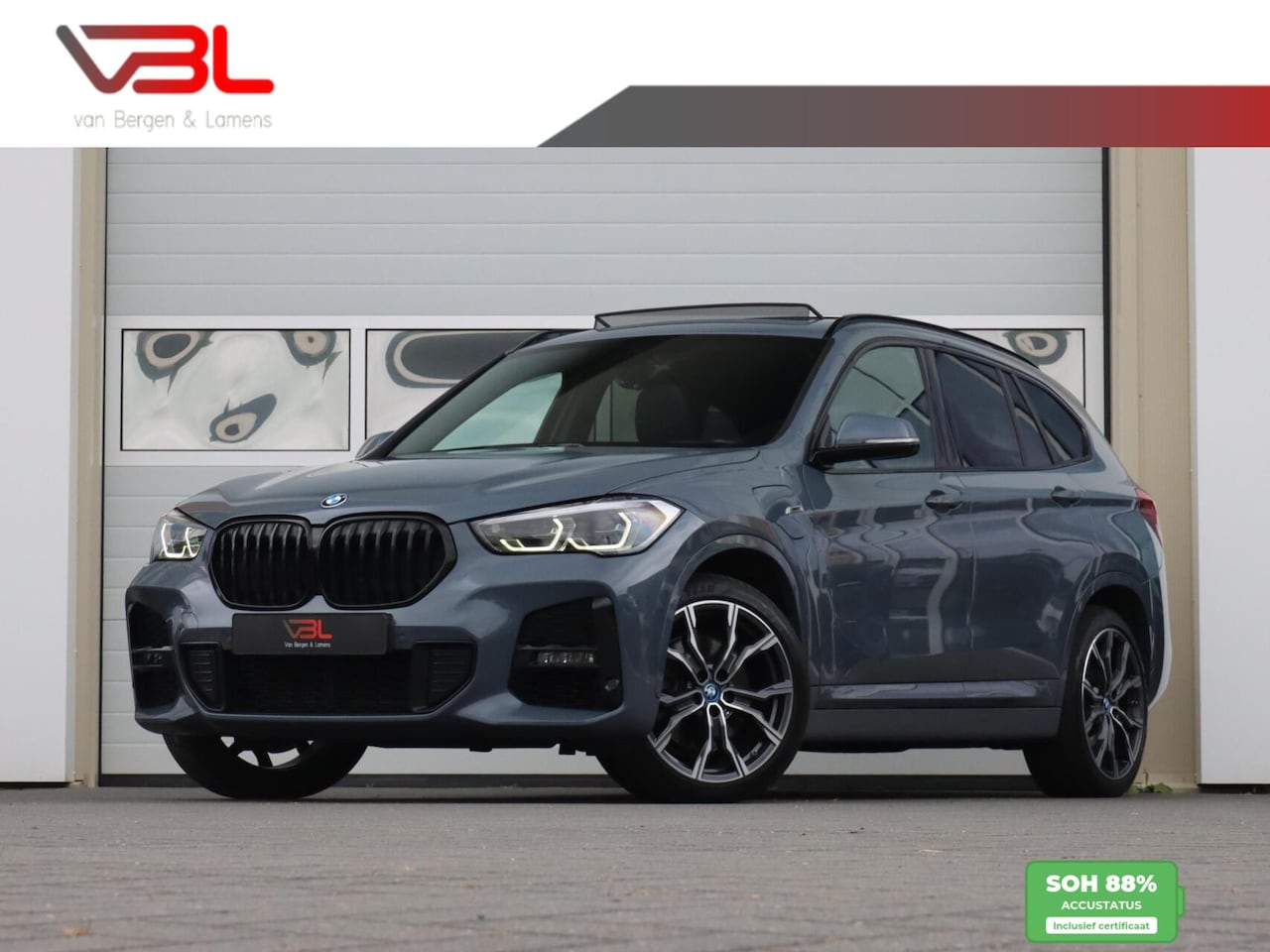 BMW X1 - xDrive25e High Executive M-sport | SOH 88% | Panoramadak - AutoWereld.nl