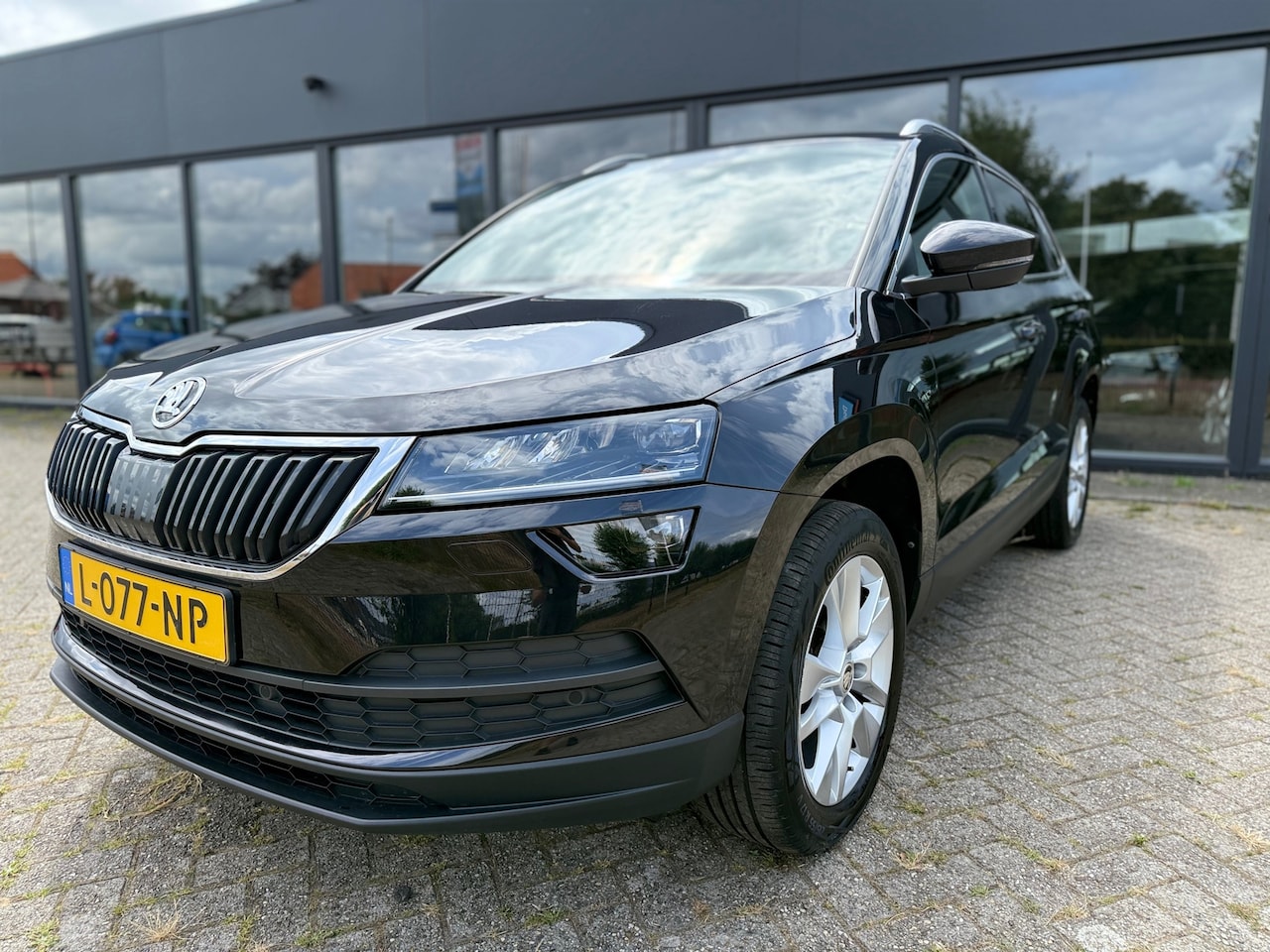Skoda Karoq - 1.0 TSI Business Edition Plus 1.0 TSI Business Edition Plus - AutoWereld.nl