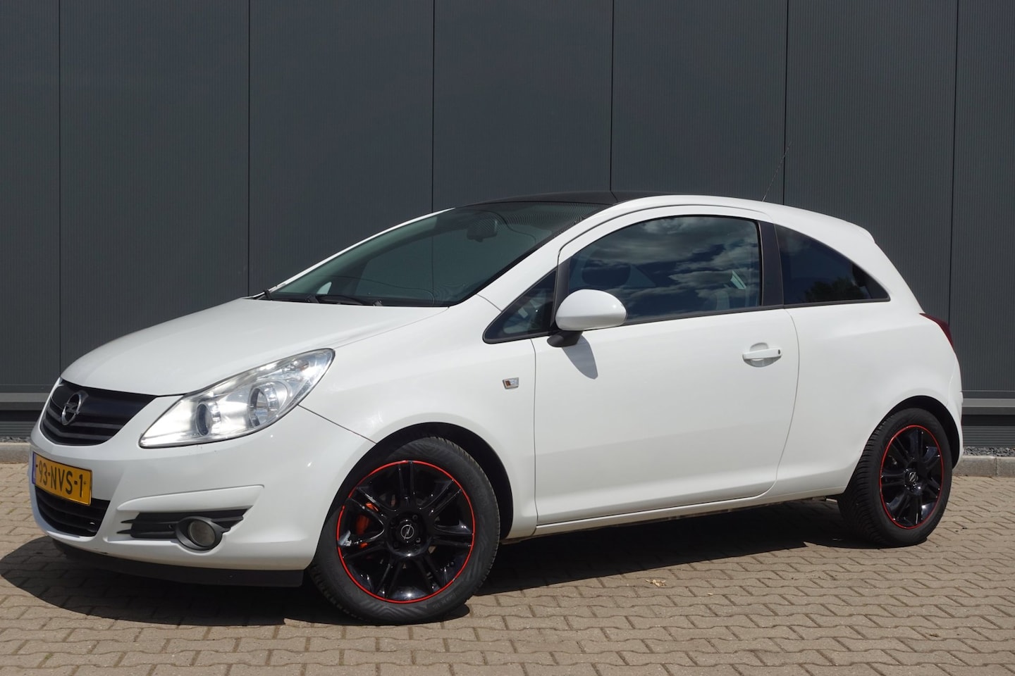Opel Corsa - 1.2-16V Color Edition 1.2-16V Color Edition - AutoWereld.nl
