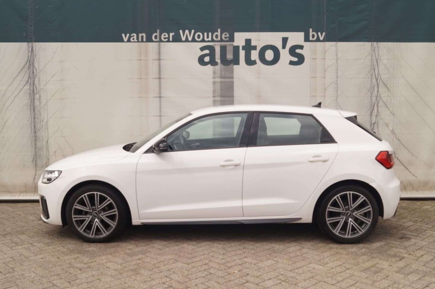 Audi A1 Sportback - 25 TFSI 95pk Epic Edition -AIRCO-CARPLAY-DIGI-DAB- - AutoWereld.nl