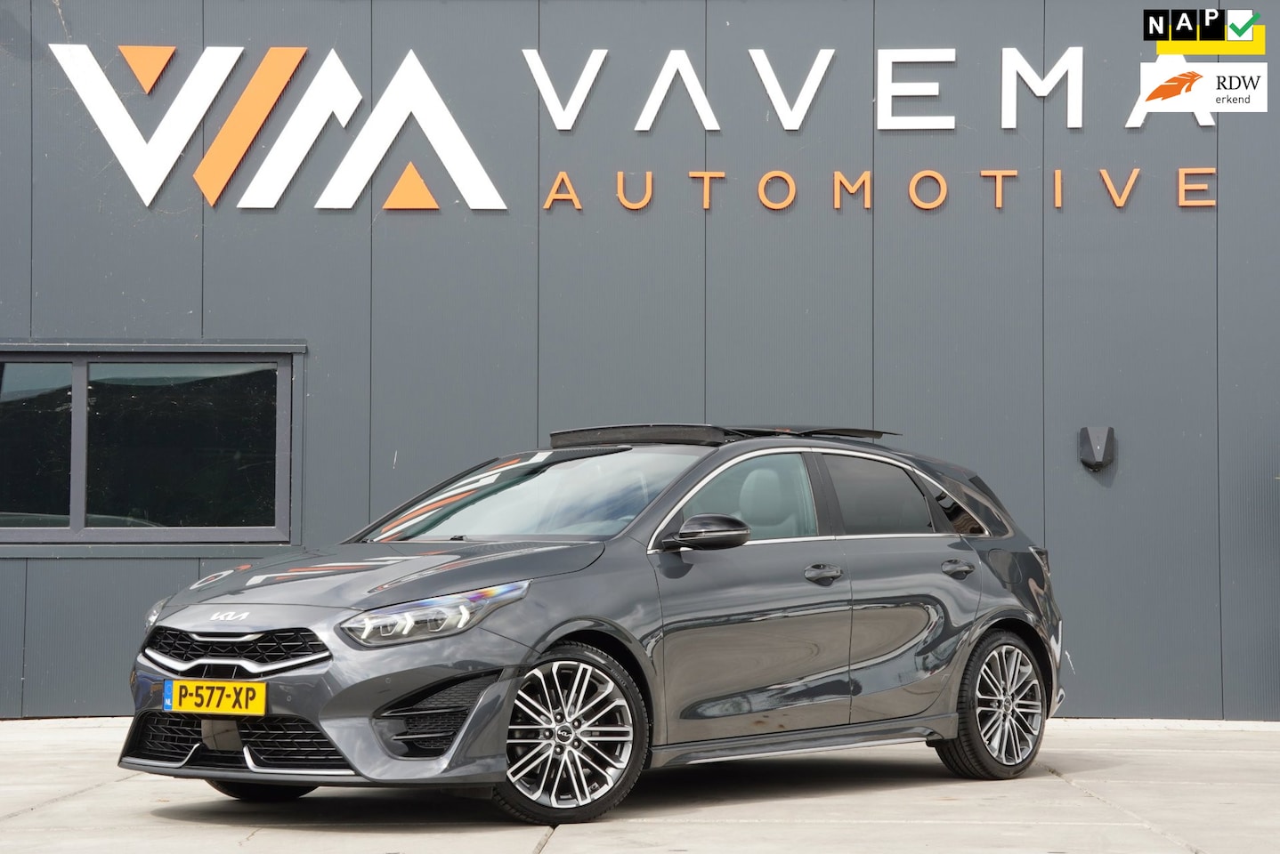 Kia Cee'd - Ceed 1.5 T-GDi 160PK Automaat GT-PlusLine 2022 Pano Airco Stoelverwarming Memory Carplay A - AutoWereld.nl