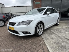 SEAT Leon ST - 1.6 TDI Ecomotive Lease Sport trekhaak NAP