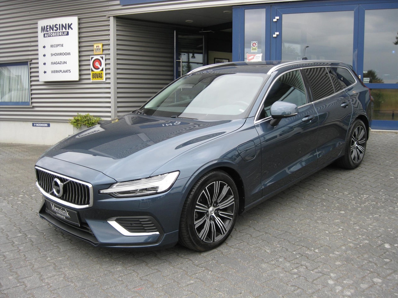 Volvo V60 - T6 Twin Engine 340pk AWD Geartronic Inscription - AutoWereld.nl