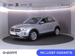 Volkswagen T-Roc - 1.5 TSI Style 150 pk Automaat (DSG) | Navigatie | Trekhaak (afneembaar) | Parkeersensoren