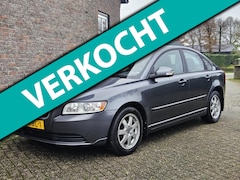 Volvo S40 - 1.6 Advantage*Airco*Cruise*Trekhaak*Rijklaar