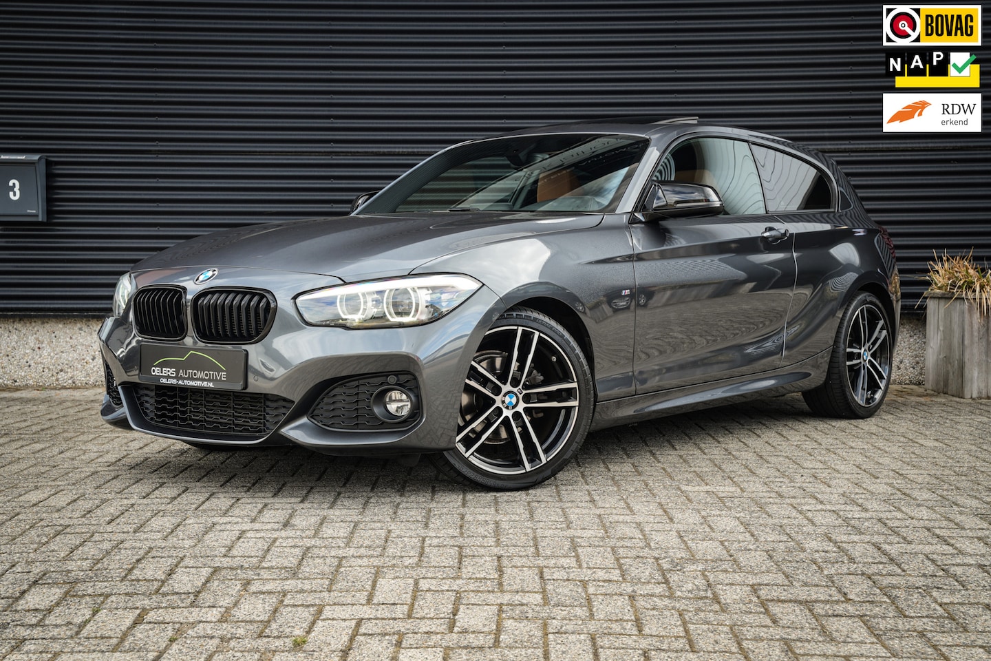 BMW 1-serie - 118i Edition M Sport Shadow High Executive | Schuifdak | Leder | Clima | CC | Metalic | Na - AutoWereld.nl