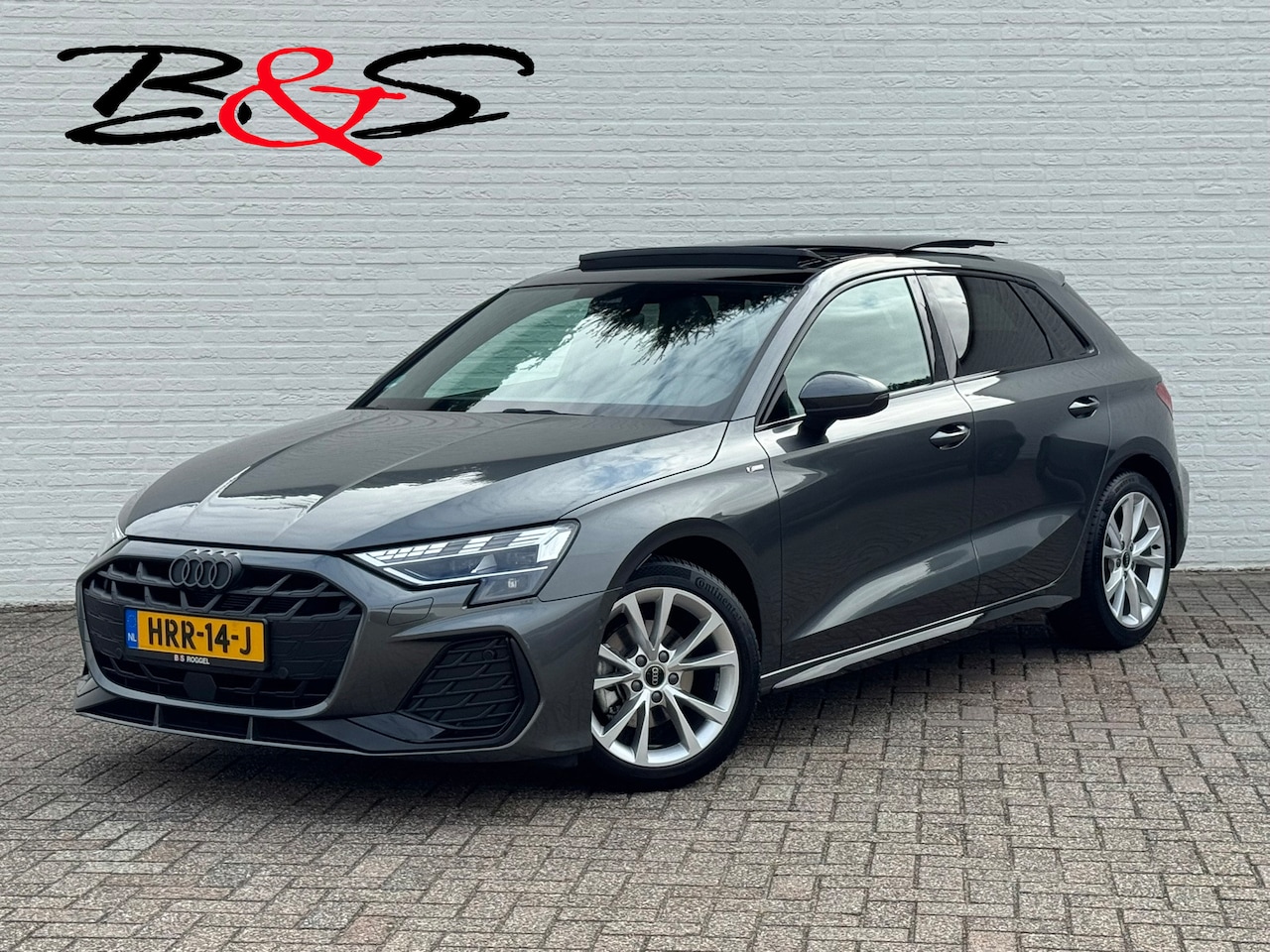 Audi A3 Sportback - 30 TFSI S-Line edition Automaat Achteruitrijcamera Navi Carplay All-Seasonbanden Clima S-l - AutoWereld.nl