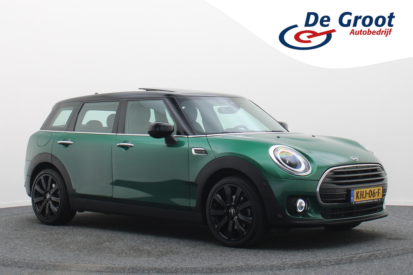 MINI Clubman - 1.5 Cooper Automaat Knights Bridge Edition Leer, Panoramadak, Apple Carplay, Virtual Cockp - AutoWereld.nl