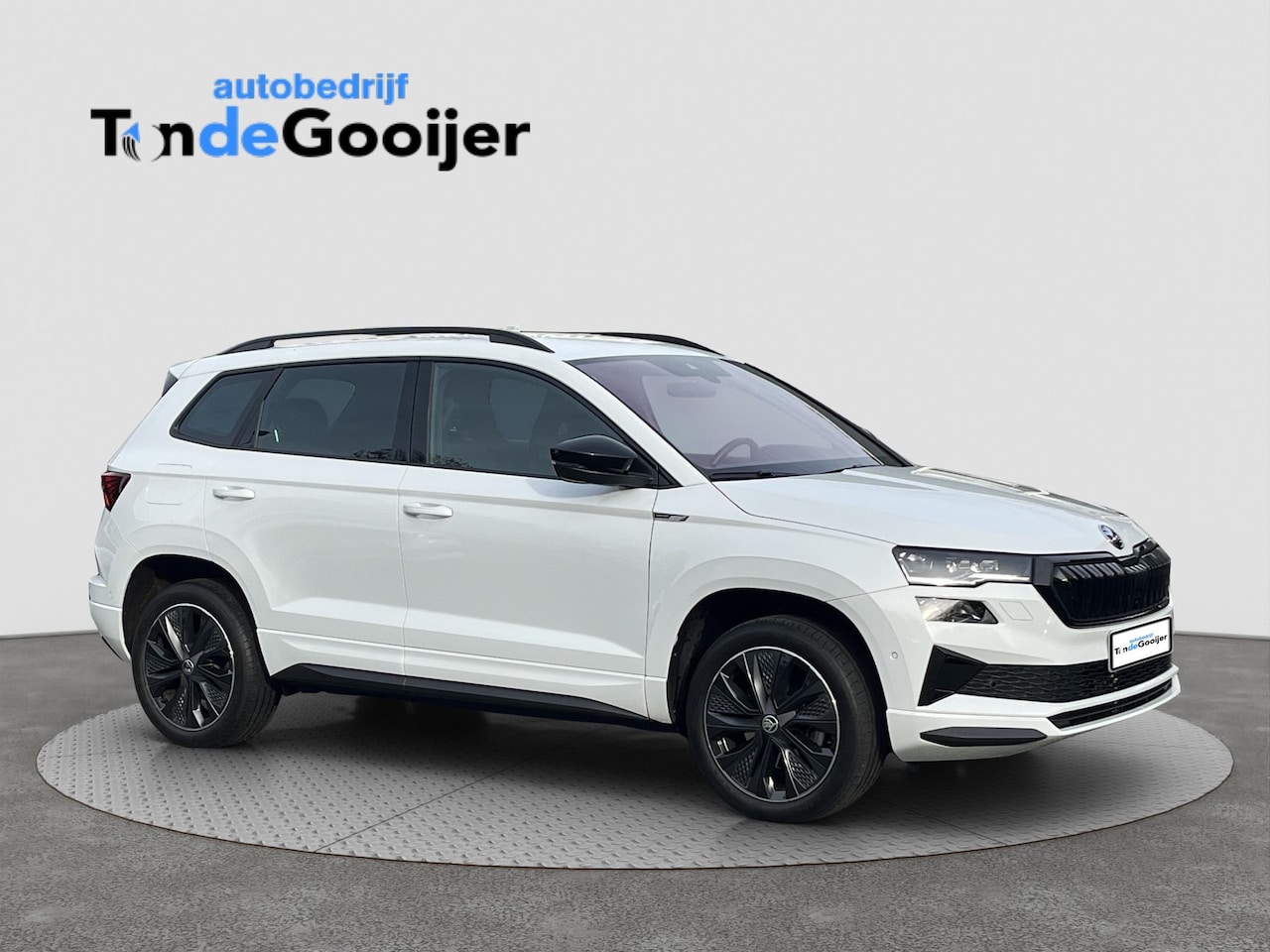 Skoda Karoq - 1.5 TSI ACT Sportline Business | EL. TREKHAAK | 360 CAMERA | 5 JAAR GARANTIE | - AutoWereld.nl