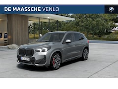 BMW X1 - xDrive25e M Sport Automaat / Panoramadak / Trekhaak / Sportstoelen / M Adaptief onderstel