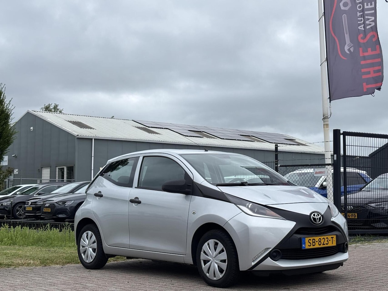 Toyota Aygo - 1.0 VVT-i x cruise airco bleutooth - AutoWereld.nl