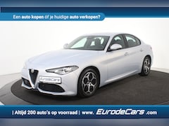 Alfa Romeo Giulia - 2.2 Super Turbo Diesel *1ste eigenaar*Navigatie*Keyless