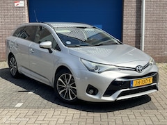 Toyota Avensis Touring Sports - 2.0 VVT-i Lease Pro Automaat 2016 exportprijs ex BPM Luxe en goede auto met NAP en boekjes