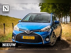 Toyota Yaris - 1.3 VVT-i Dynamic Bi-Tone | Pano | LM Velgen