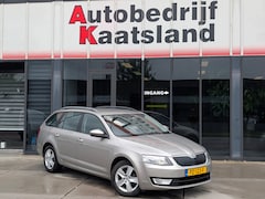 Skoda Octavia Combi - 1.6 TDI Greentech Elegance - Clima - Cruise - Electr Ramen