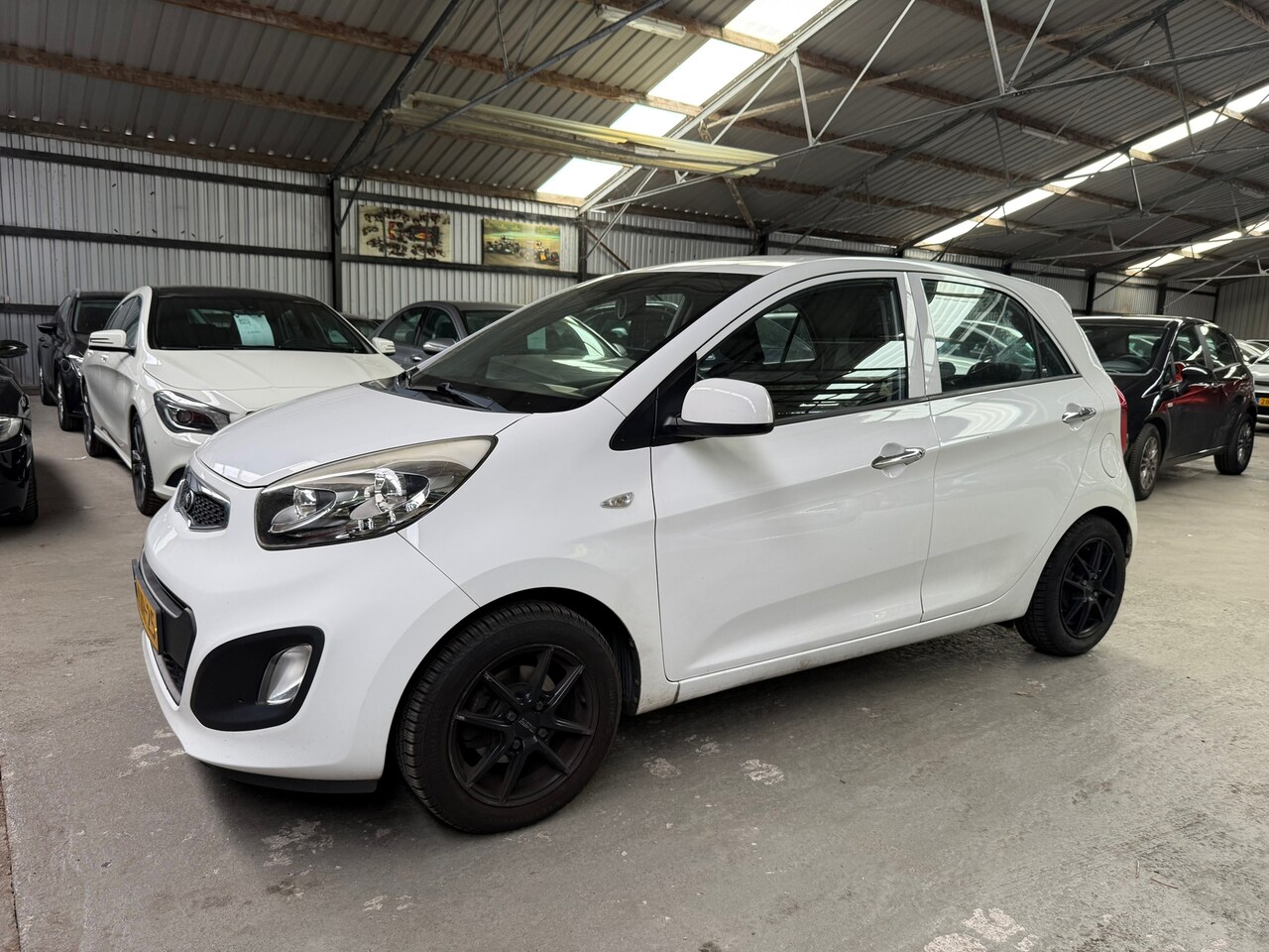 Kia Picanto - 1.0 CVVT BusinessLine Airco, LMV - AutoWereld.nl