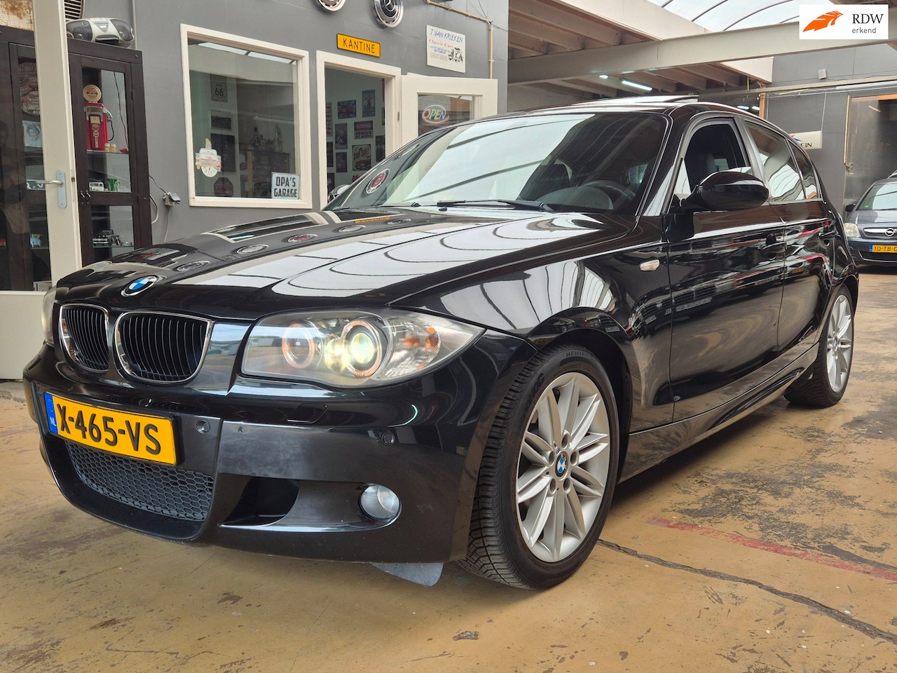 BMW 1-serie - 118i 2.0 M SPORT *xenon/schuifdak* i.z.g.st. - AutoWereld.nl