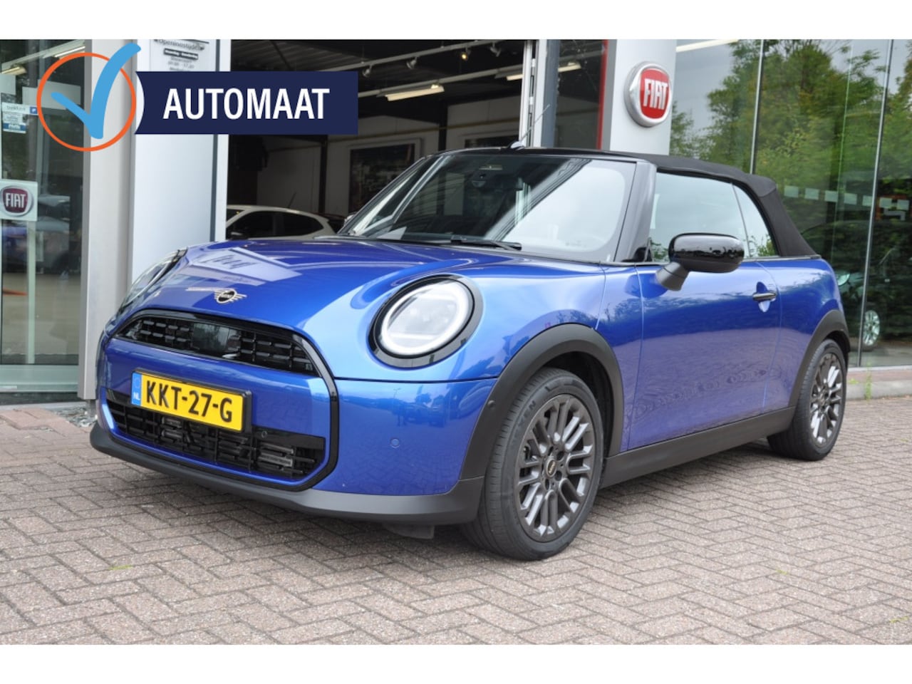 MINI Cabrio - 2.0 Cooper C Fav. S Dreams can come true! - AutoWereld.nl