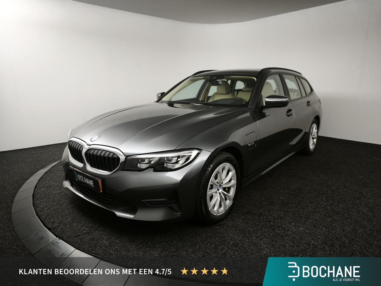 BMW 3-serie Touring - 330e Business Edition Plus | Leder | Achteruitrijcamera | Panoramadak | Stoelverwarming | - AutoWereld.nl
