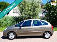 Citroën Xsara Picasso - 1.6i-16V 129.000km. 2e eig. Clima Cruise Trekhaak 1200kg