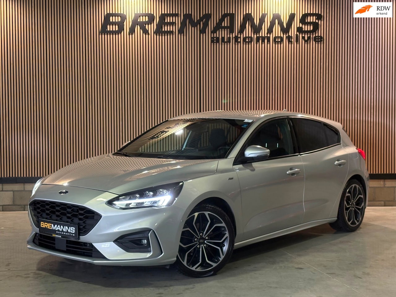 Ford Focus - 1.0 EcoBoost ST Line / Automaat / LED / Keyless - AutoWereld.nl