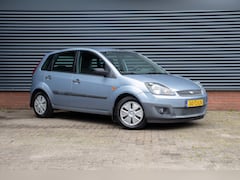 Ford Fiesta - 1.30 1.3-8V Champion Airco, koppeling nieuw