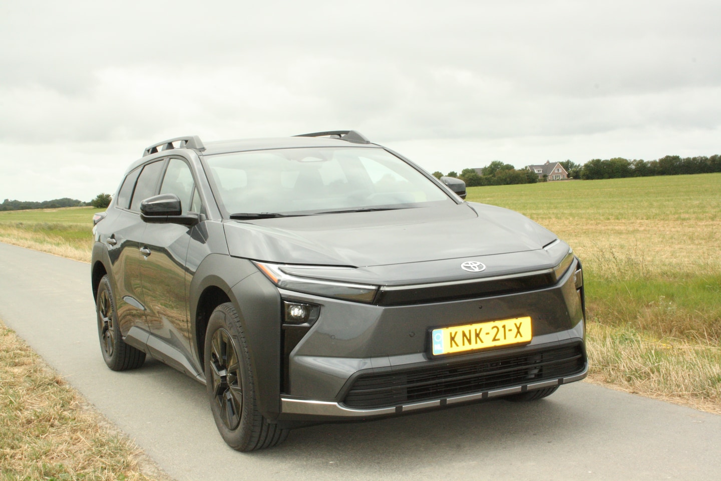 Toyota bZ4X Touring - Dynamic AWD 75 kWh - AutoWereld.nl