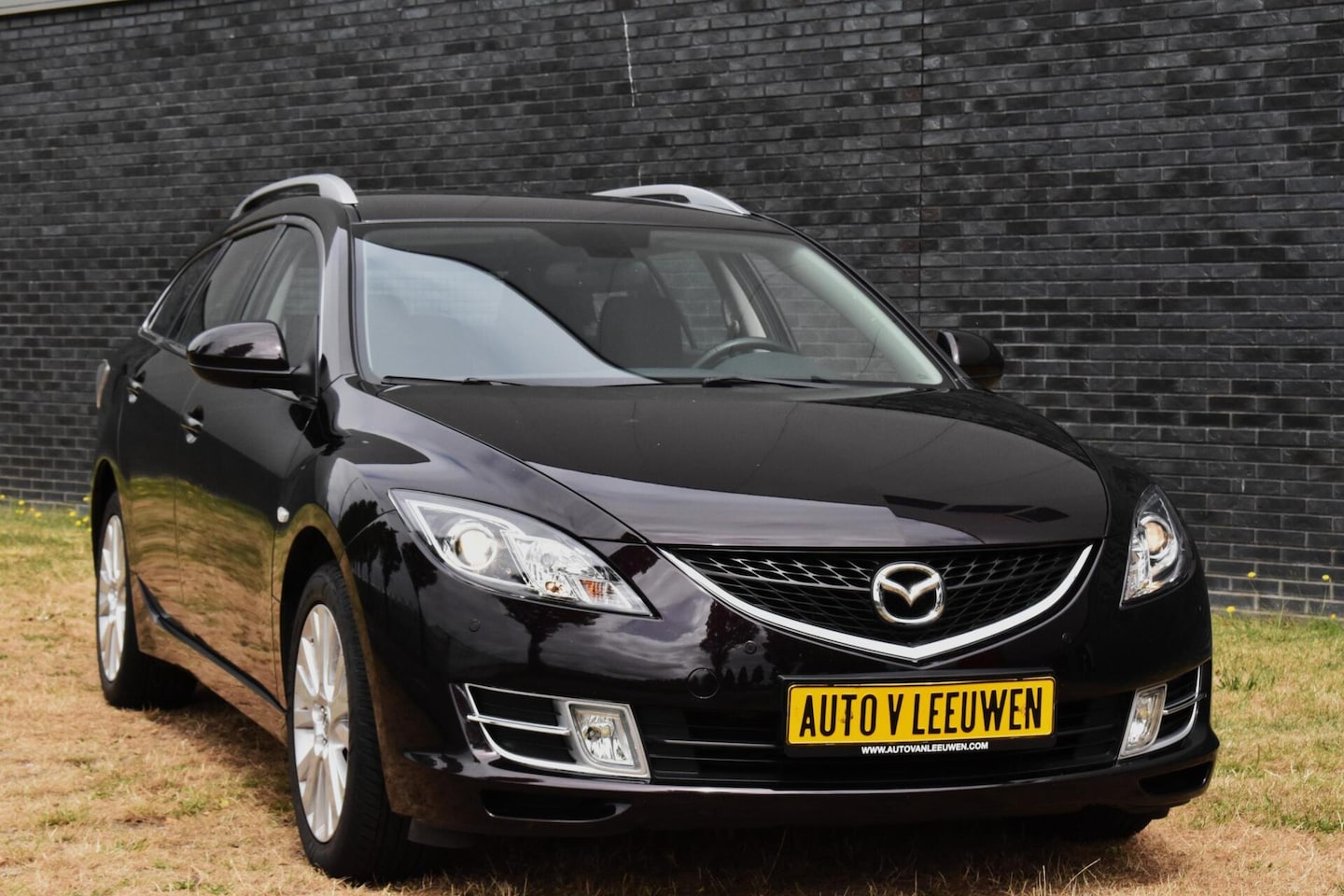 Mazda 6 Sportbreak - 2.0 S-VT Exclusive AUTOMAAT/TREKHAAK/PDC/CRUISE C./ETC.! - AutoWereld.nl