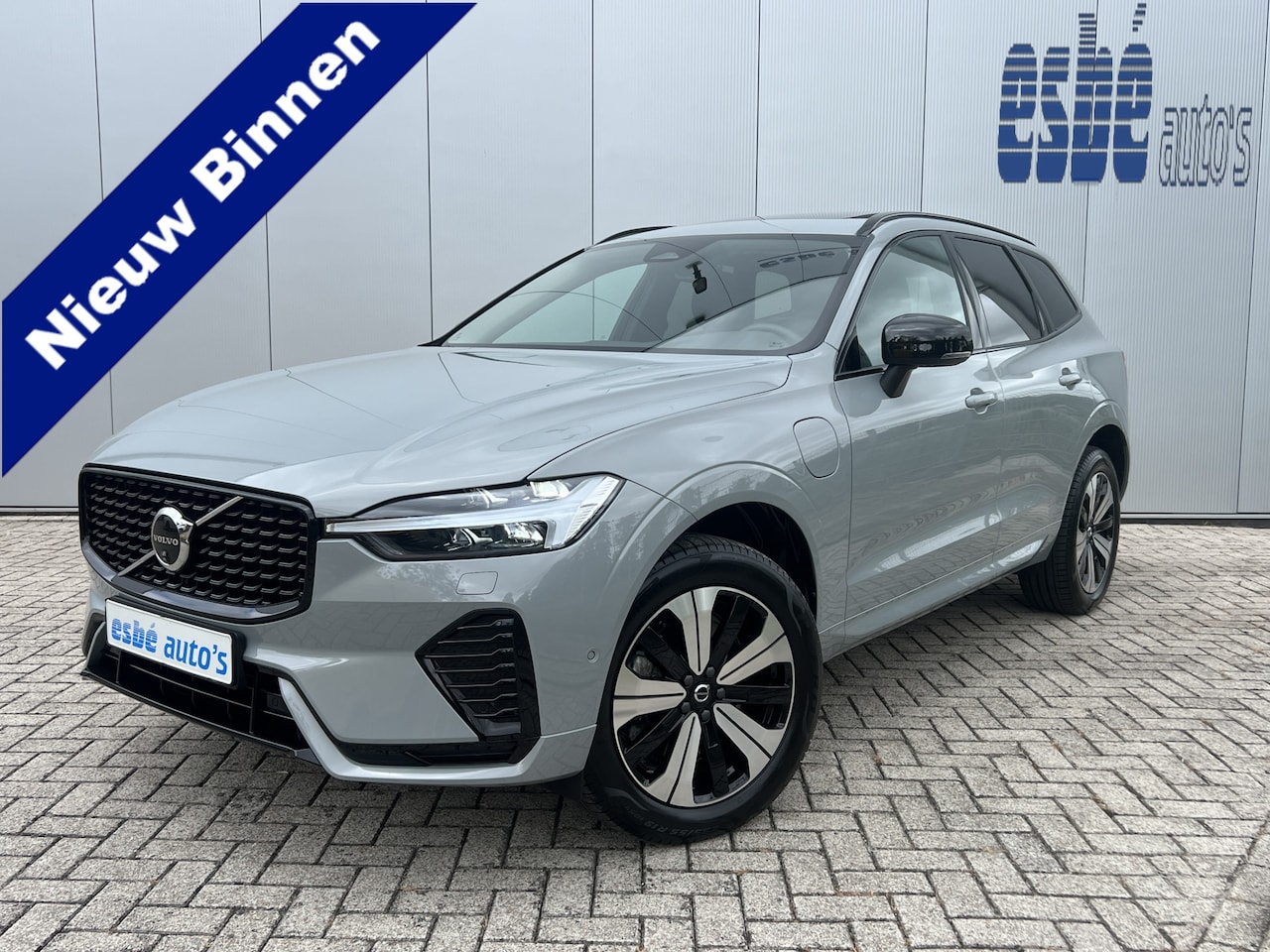 Volvo XC60 - 2.0 T6 350 Pk AWD Plus Dark Navigatie Panoramdak Full Led Harman Kardon 360 Camera Stoel + - AutoWereld.nl