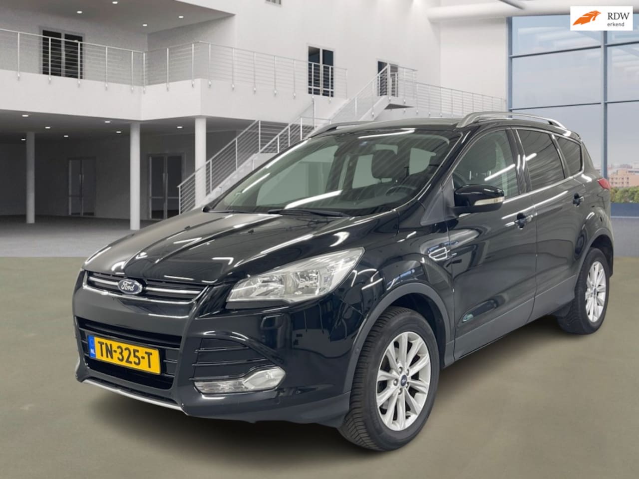 Ford Kuga - 1.5 Titanium Plus|ECC|TREKHAAK|HALFLEDER|CAMERA|CRUISE|NAVI|BOMVOLL - AutoWereld.nl