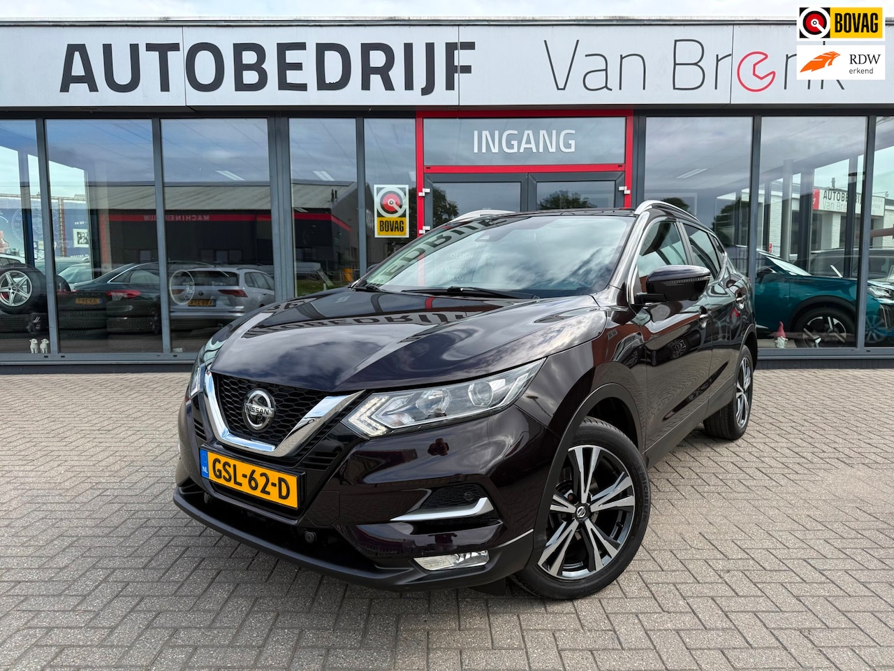 Nissan Qashqai - 1.3 DIG-T N-Connecta | Panodak | 360° Camera | Trekhaak - AutoWereld.nl