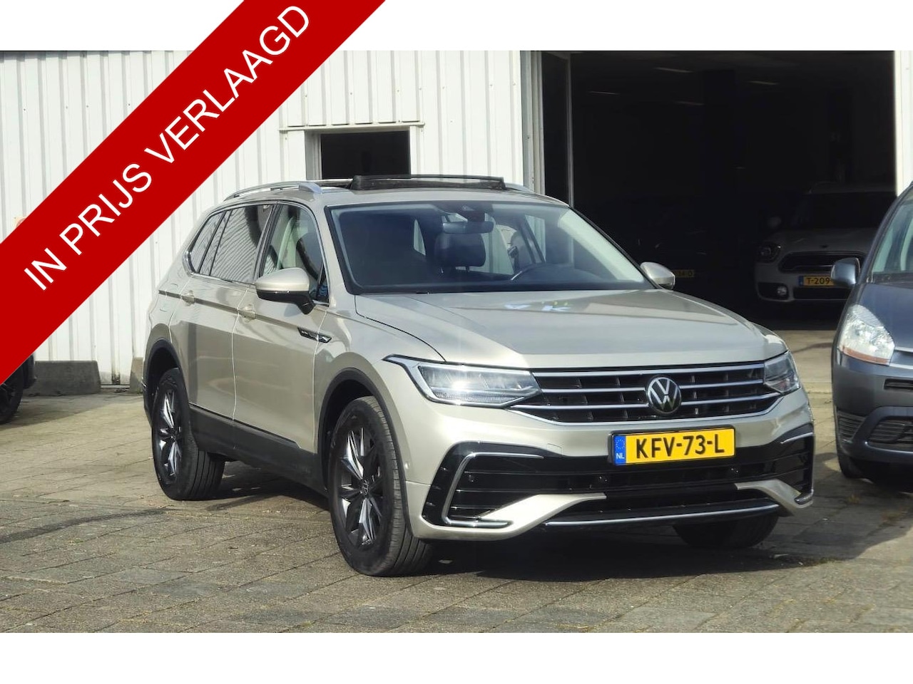 Volkswagen Tiguan Allspace - 1.5 TSI Life Business Pano/Leder/Led/Cam/ - AutoWereld.nl
