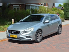 Volvo V60 - 1.6 T3 R-Design Org NL/NAP/dealer onderh