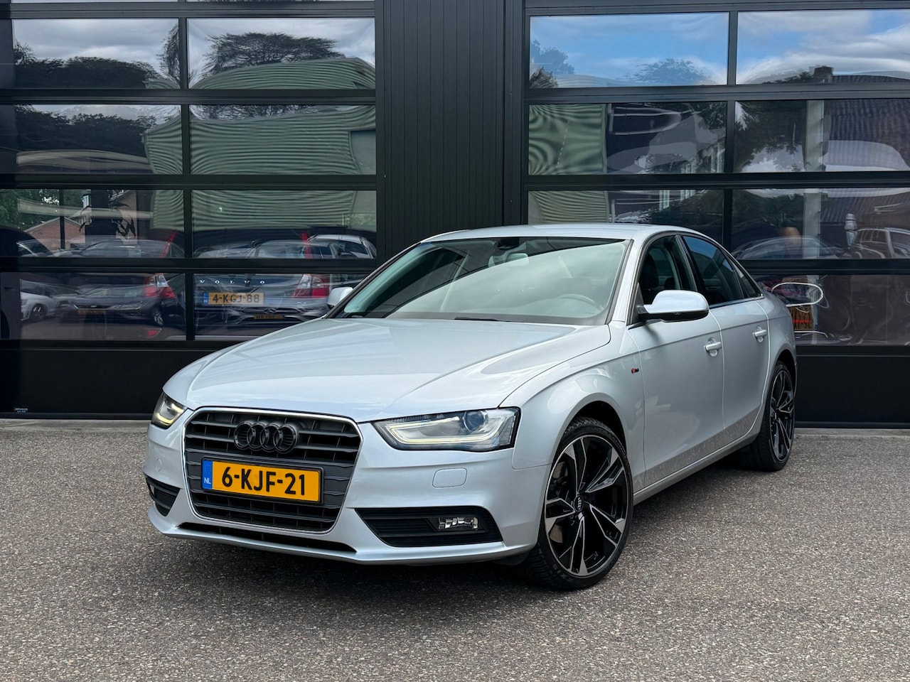 Audi A4 Limousine - 1.8 TFSI Business Edition LED Navi Cruise Trekh. Aut. - AutoWereld.nl