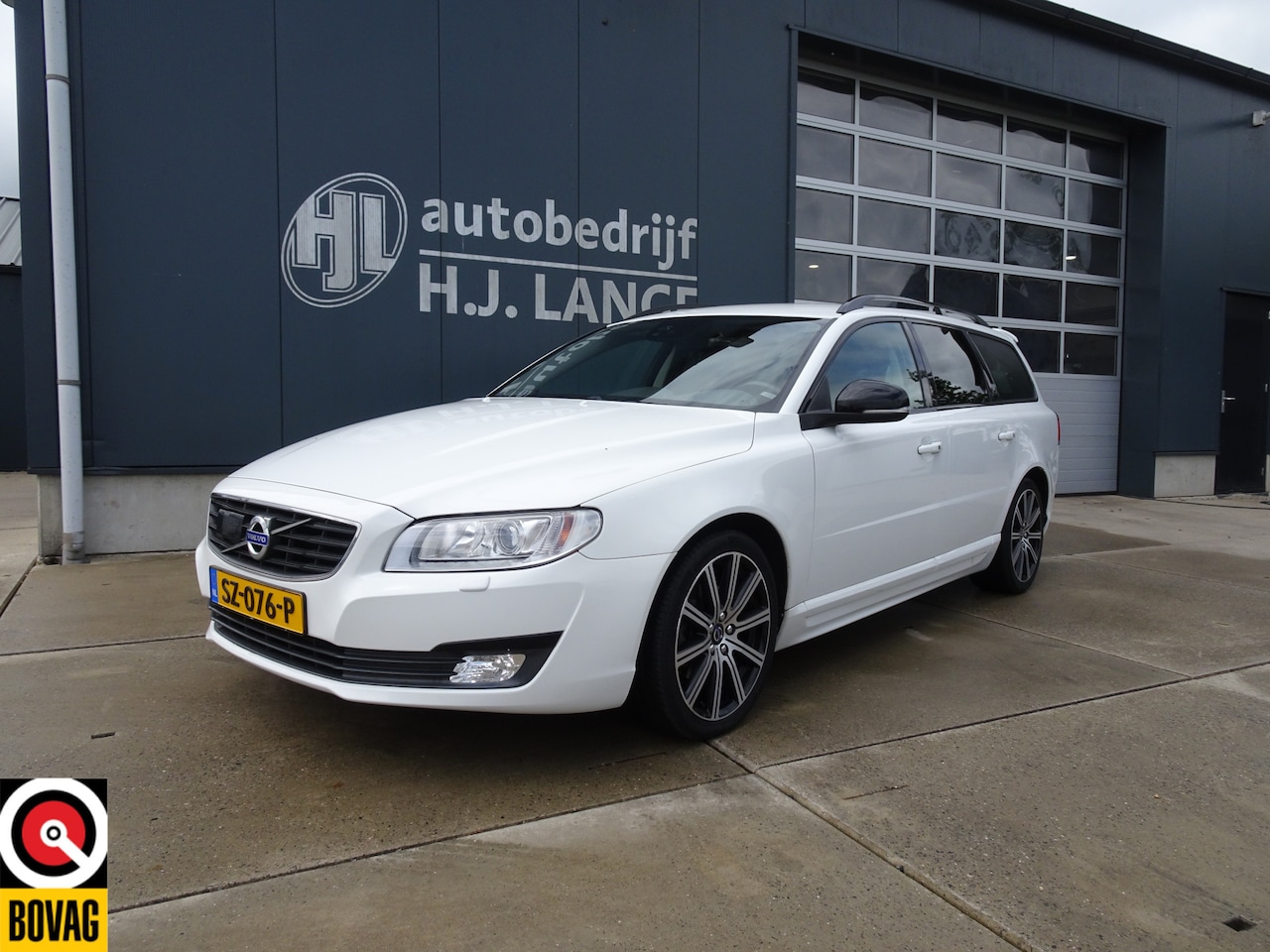 Volvo V70 - 2.0 T4 Dynamic Edition 2.0 T4 Dynamic Edition - AutoWereld.nl