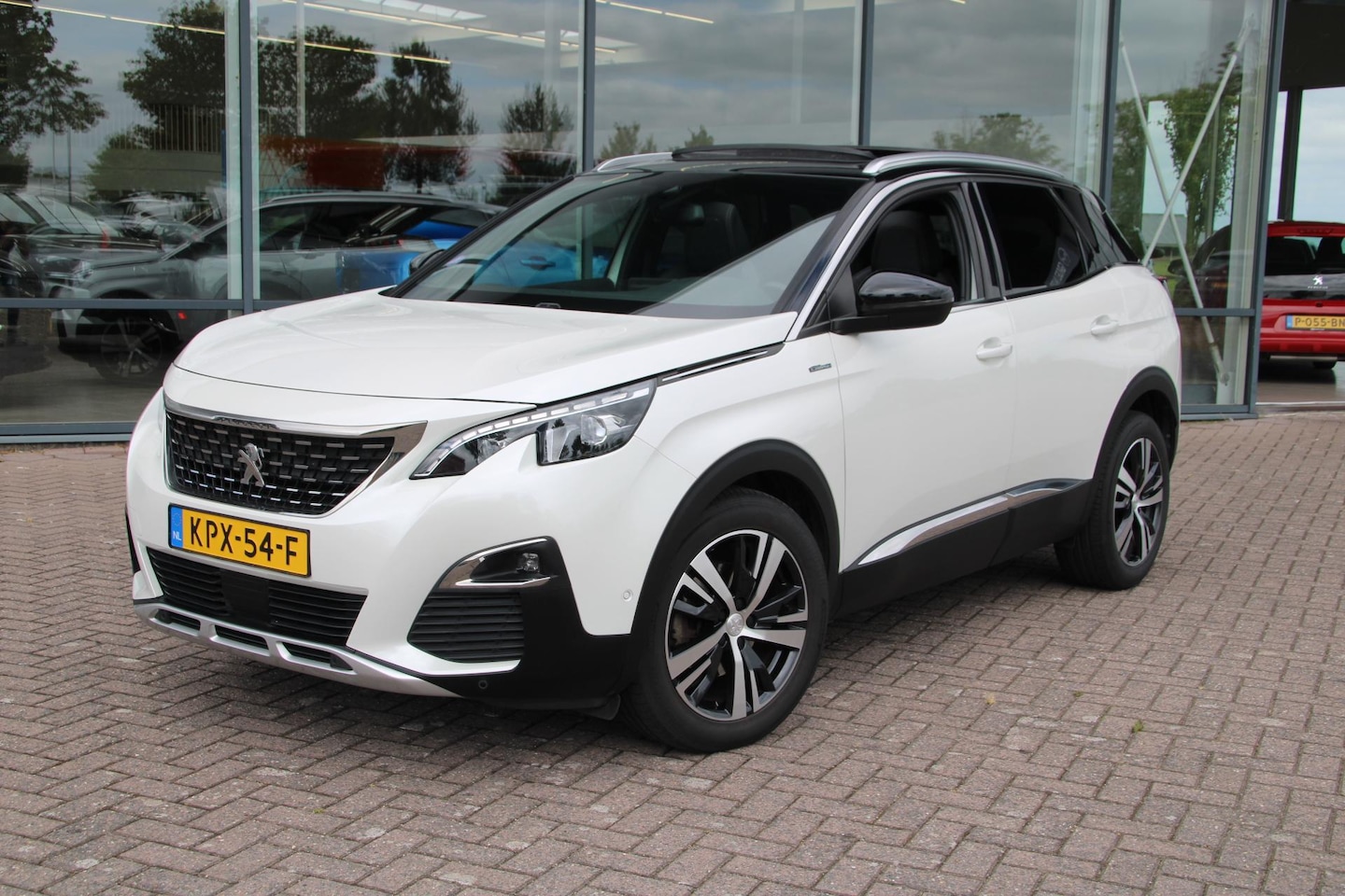 Peugeot 3008 - 1.2 PureTech GT Line 1.2 PureTech GT Line - AutoWereld.nl