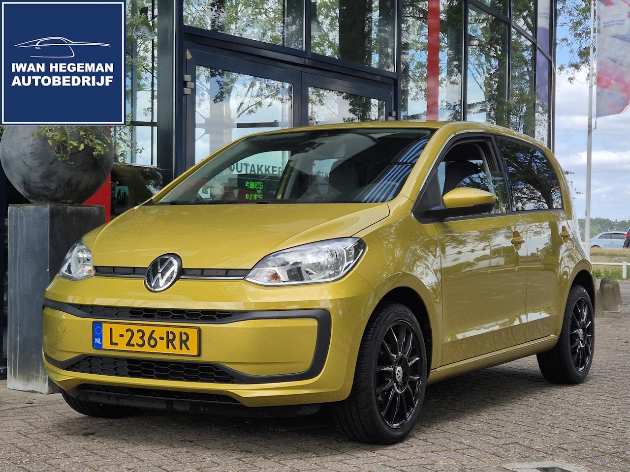 Volkswagen Up! - 1.0 | Airconditioning | Licht metalen velgen | Electr. ramen | Centr. vergrendeling op afs - AutoWereld.nl