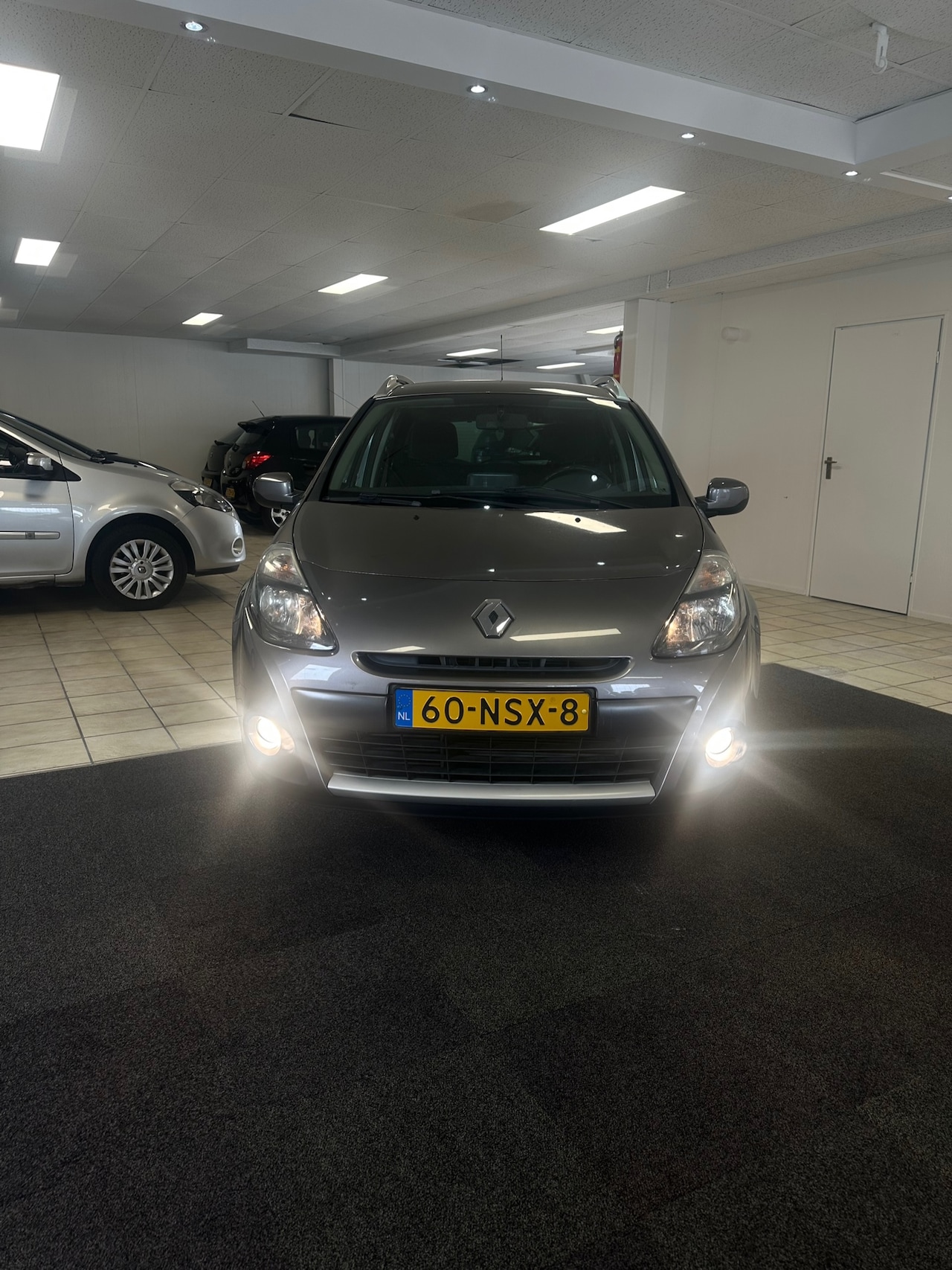 Renault Clio Estate - 1.2 TCE Collection.1de eigenaar.Airco.NAP - AutoWereld.nl