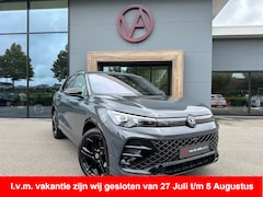 Volkswagen Tiguan - 1.5 eHybrid R-Line | Black line | 360 Camera | 20 Inch | Trekhaak | Dode hoek | IQ light |