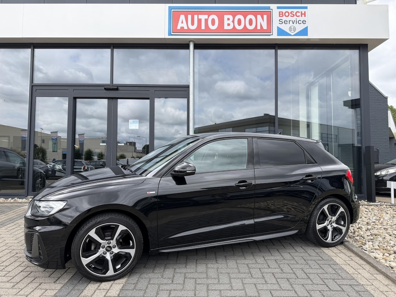 Audi A1 Sportback - 25 SPORT 2 x S-LINE APPCARPL./FULL LED/ ECC/SFEER/MEDIA/S-LINE.KUIPZETELS/P-GLAS/17''LMV/1 - AutoWereld.nl