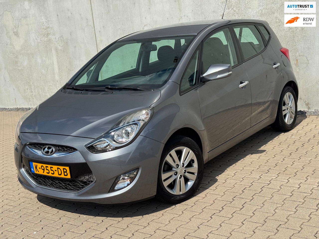 Hyundai ix20 - 1.6i i-Vision Airco OH LM Velgen 125pk 6bak - AutoWereld.nl