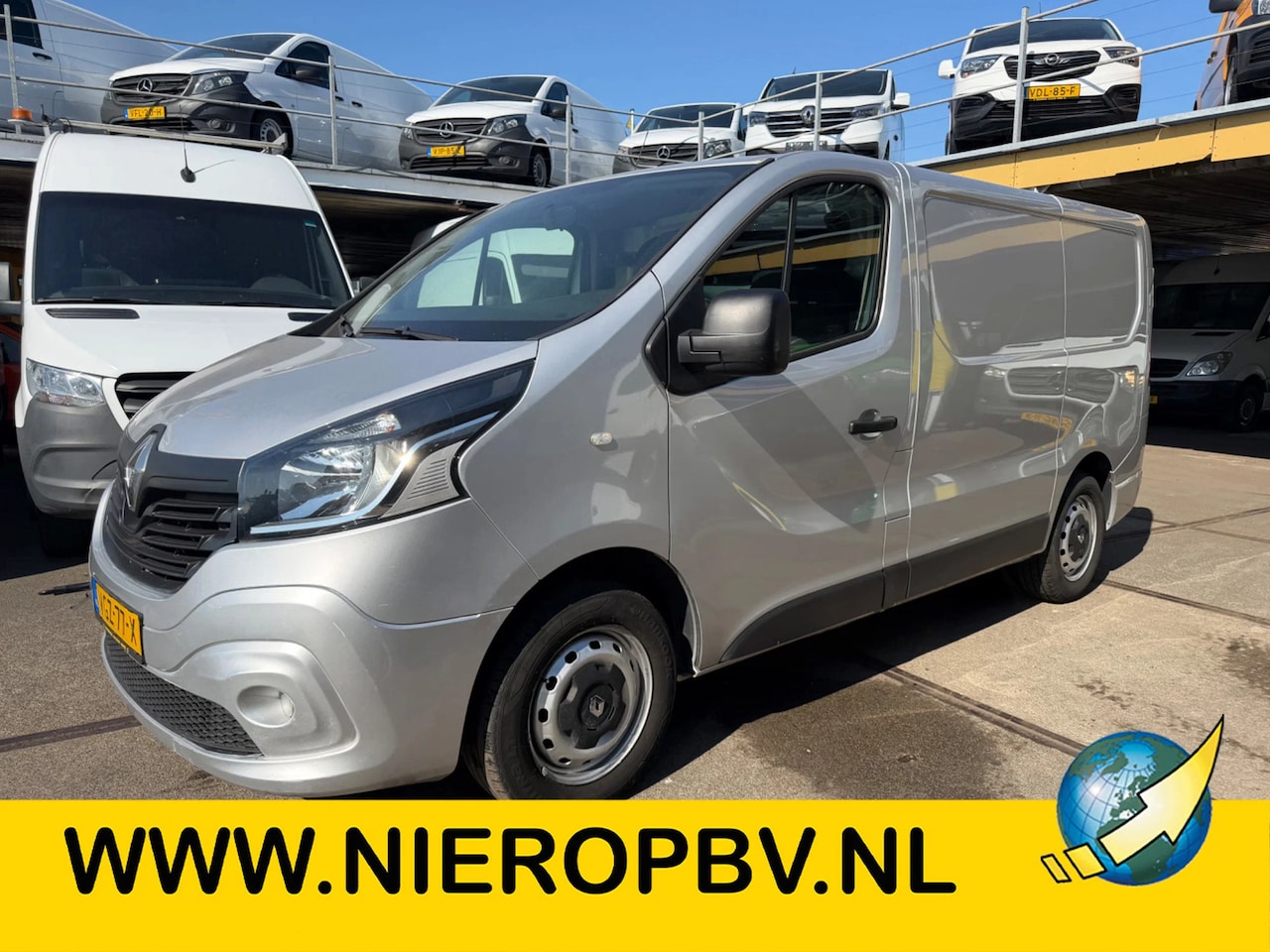 Renault Trafic - 1.6DCI L1H1 Airco Navi Cruisecontrol EURO 6 MOTOR SCHADE - AutoWereld.nl